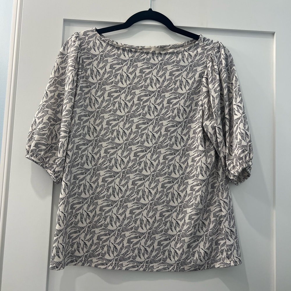 H&M women’s blouse